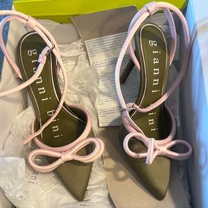 Gianni Bini Pink and Green Bow Women's Heels